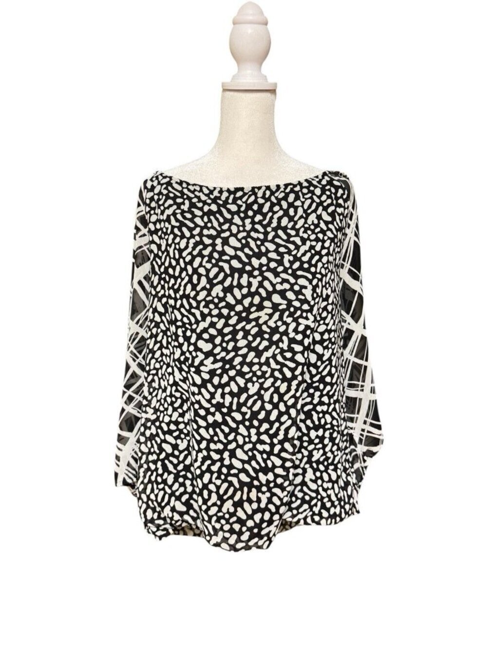 Ann Taylor Black White Abstract Print Blouse Size Large Sheer Sleeve